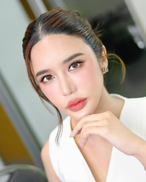 ประวัติ คะน้า ริญญารัตน์ นักแสดงสาวสวย ดีกรีความเก่งไม่ธรรมดา