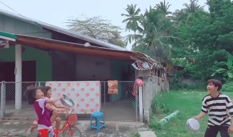 ตีแบด