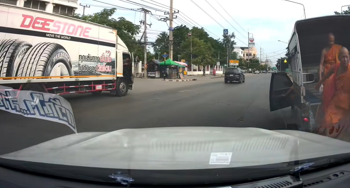 ล้อหลุด