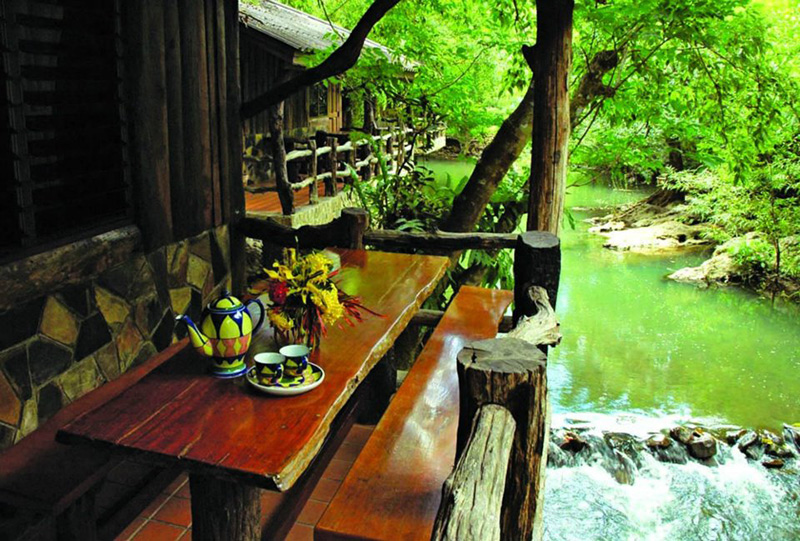 ที่พักหน้าฝน