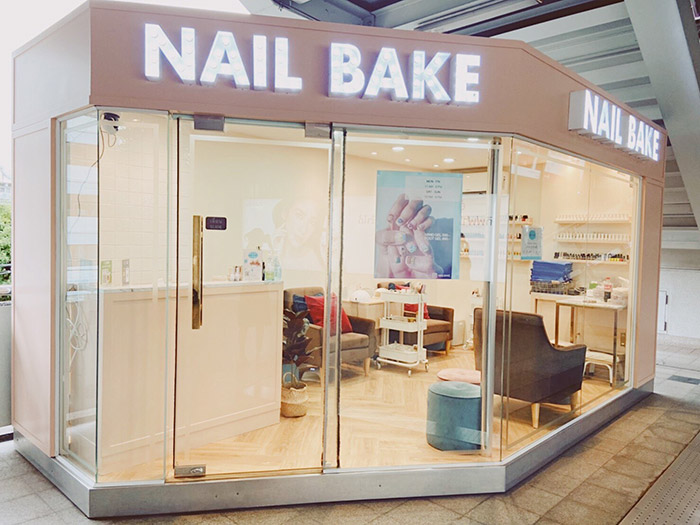 ร้านทำเล็บ, เพนต์เล็บ