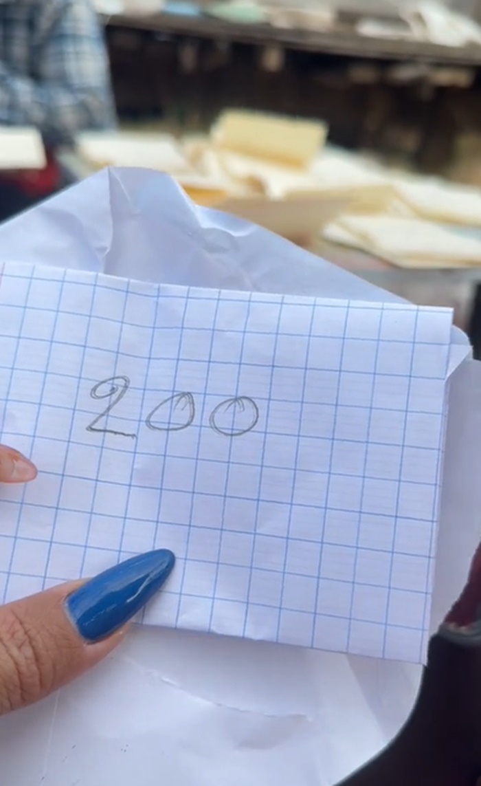 ใส่ซองทำบุญ