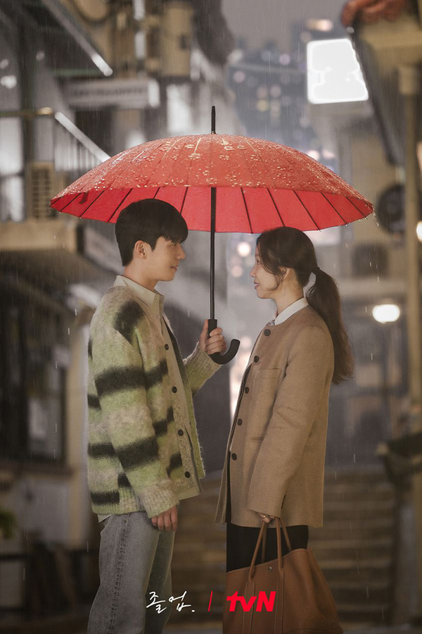 ซีรีส์ The Midnight Romance in Hagwon