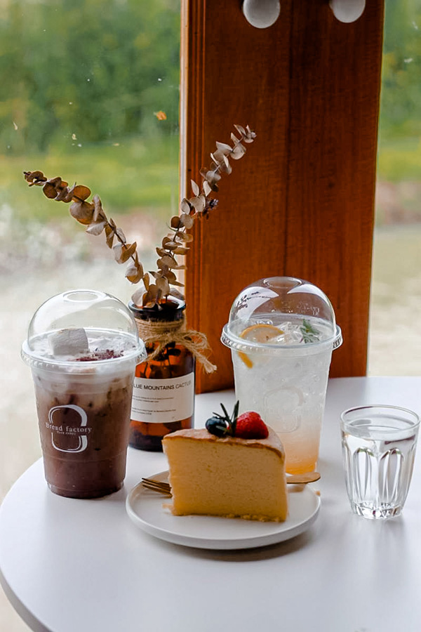 ร้านคาเฟ่ลาดกระบัง