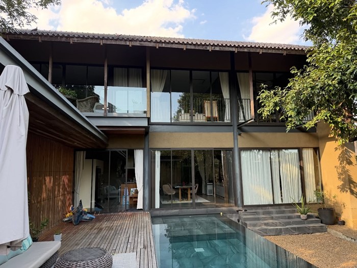 บอย ภิษณุ ประกาศขายบ้านหรู