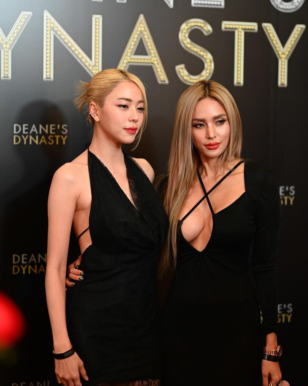 อุ้ม ลักขณา