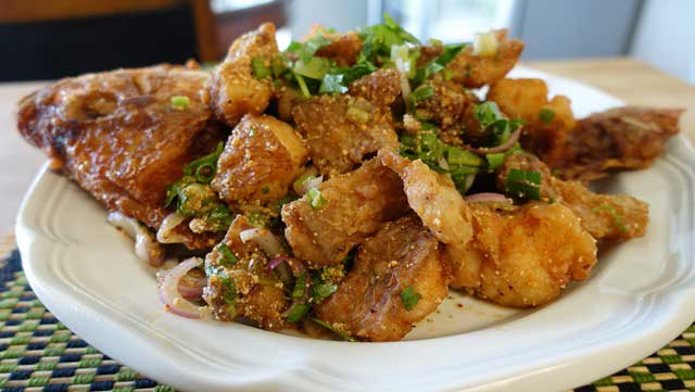 ลาบปลาทับทิมทอดกรอบ