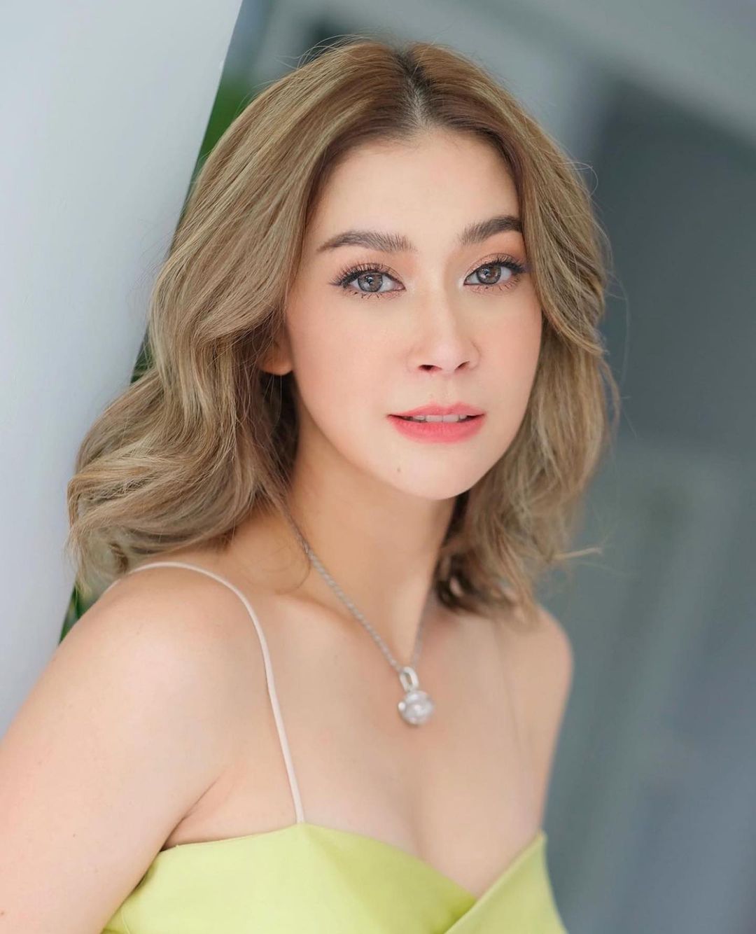 เอมี่ กลิ่นประทุม