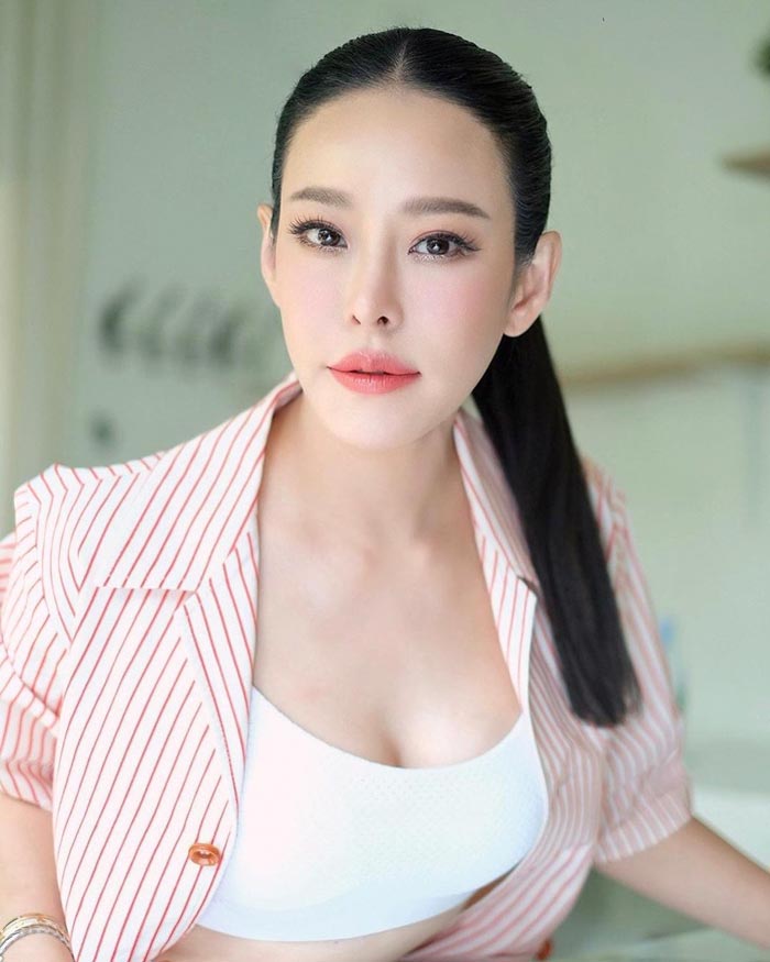 หนิง ปณิตา