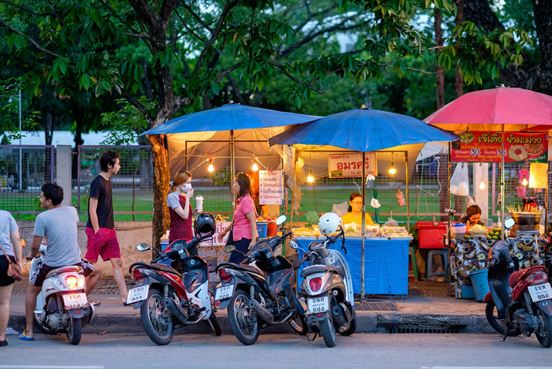 ที่เที่ยวเชียงใหม่ กลางคืน กาดหน้ามอ