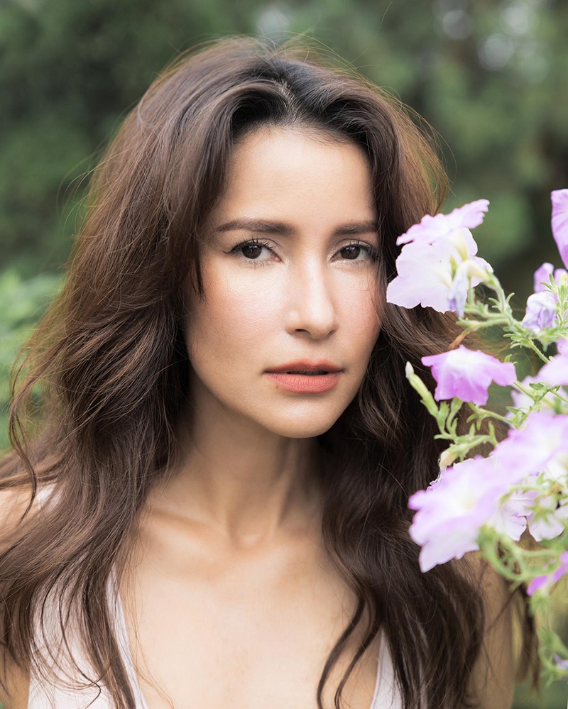 แอน ทองประสม