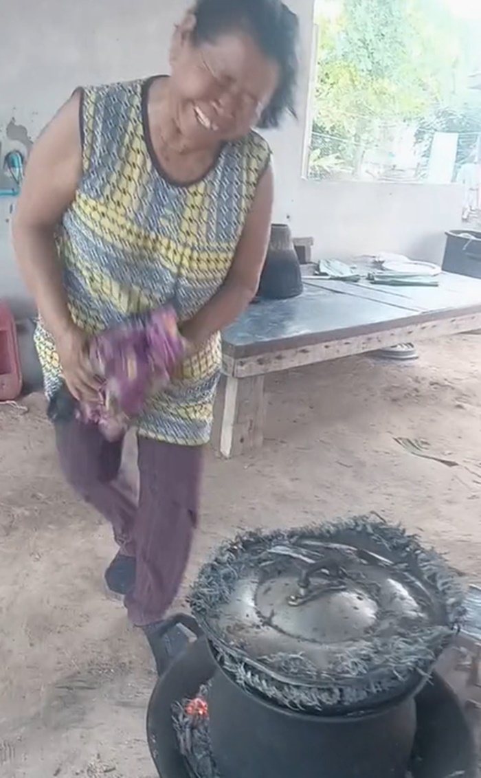 นึ่งข้าวเหนียว