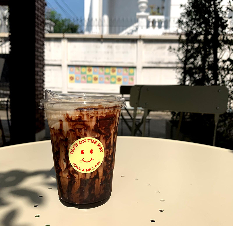 ร้านกาแฟถนนจันทน์