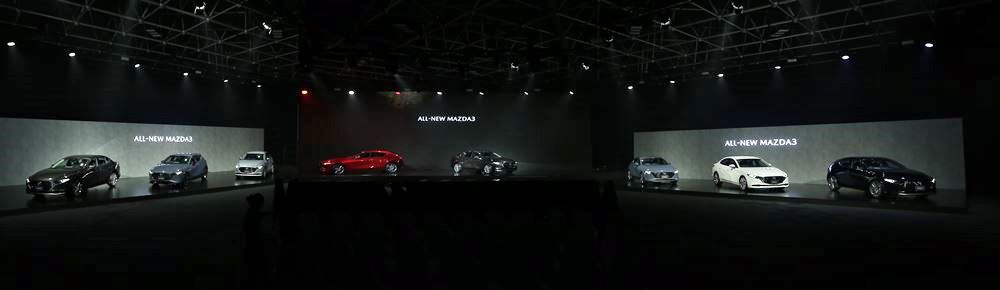 MAZDA3