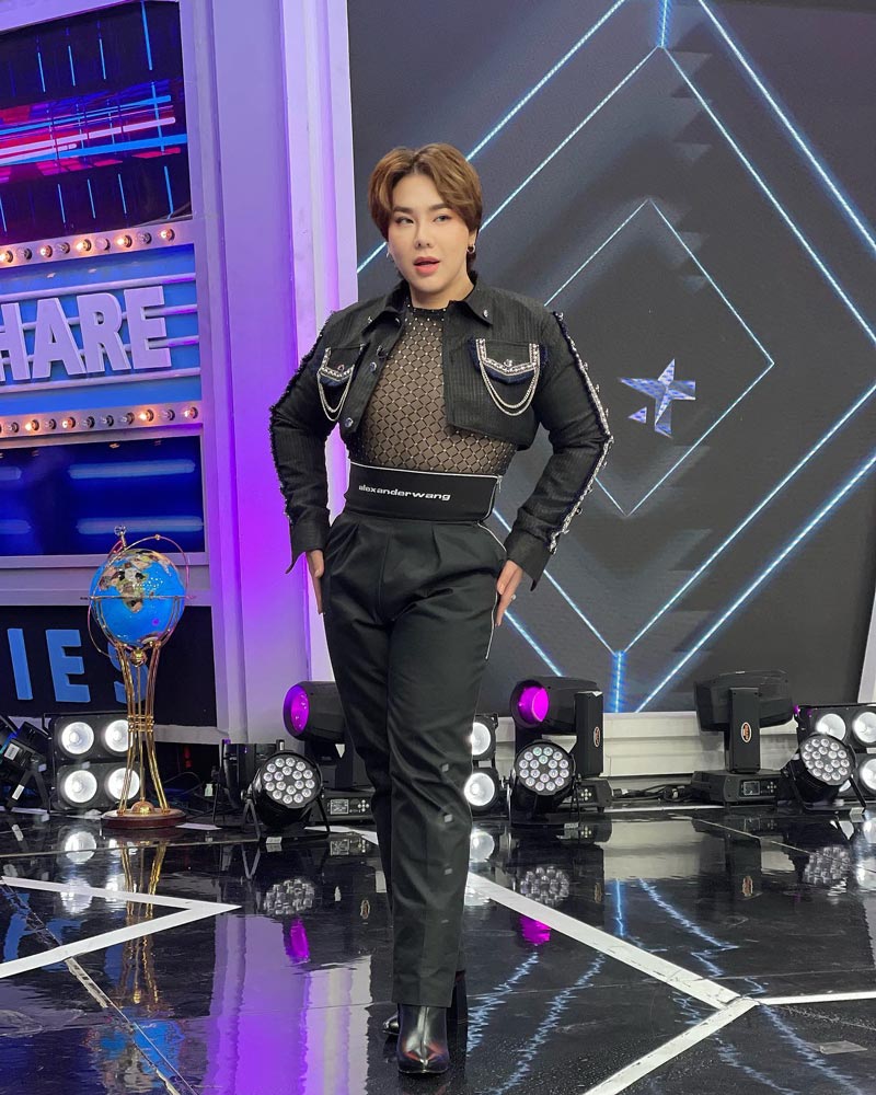 ดีเจบุ๊กโกะ