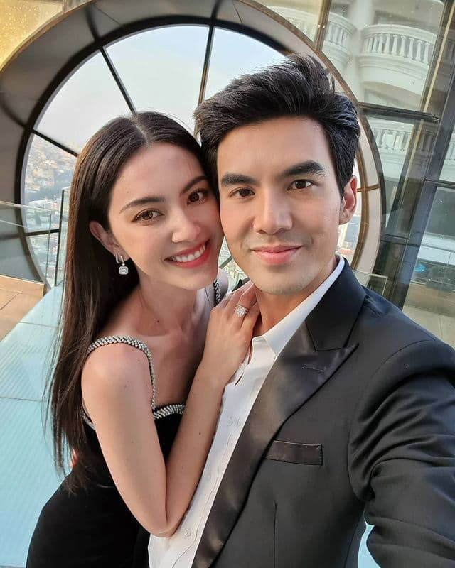 คู่รักดารา, วาเลนไทน์