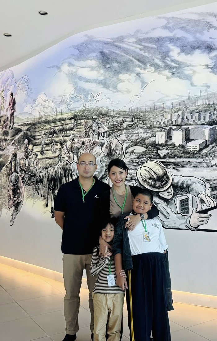 ผู้พันชมพู่ พ.อ.หญิง นุชระวี แจ่มจำรัส รองโฆษก ทบ. 