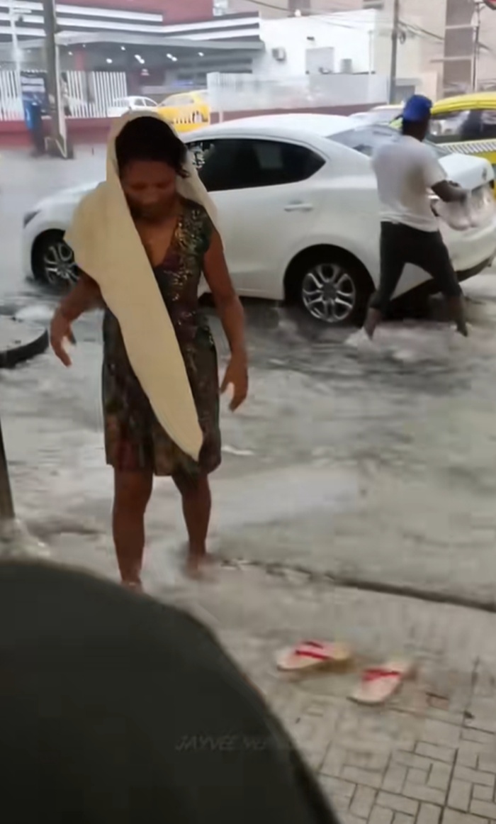 รองเท้าเตะ