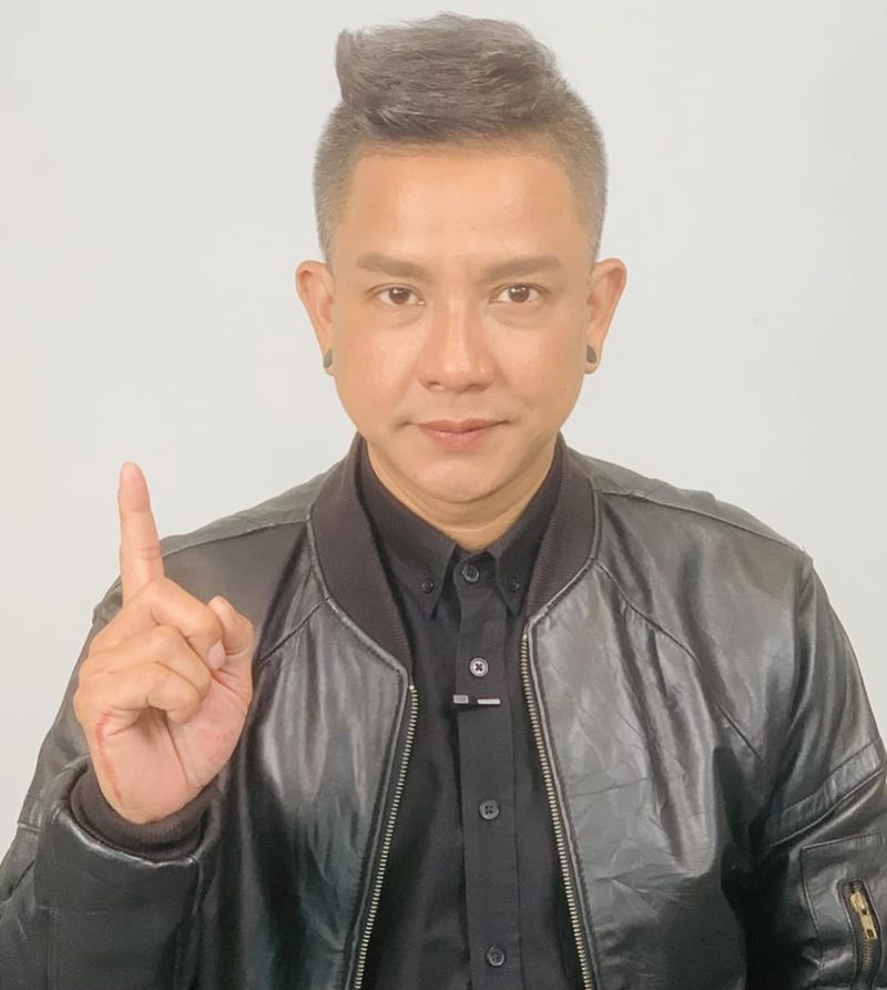 จั๊กกะบุ๋ม เชิญยิ้ม