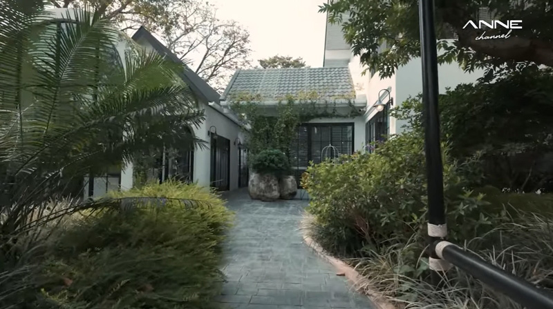 บ้าน แอน ทองประสม สวน
