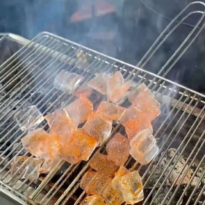 น้ำแข็ง