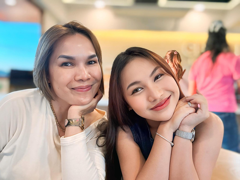 ยิว ฉัตรมงคล