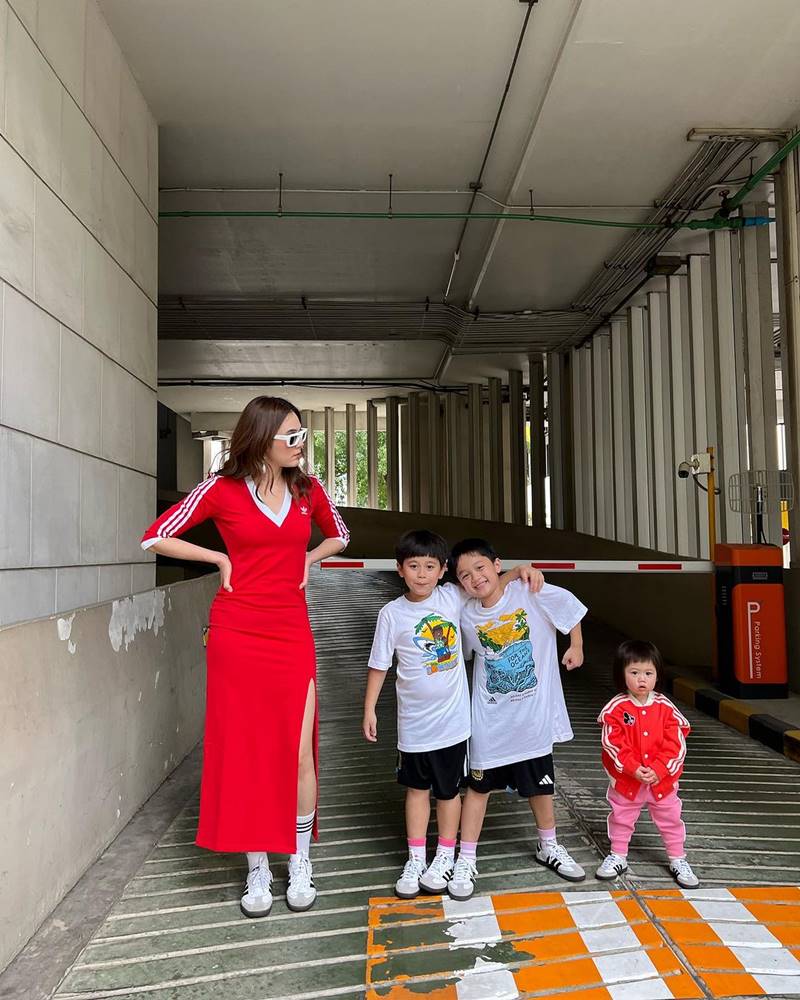 ชมพู่ อารยา