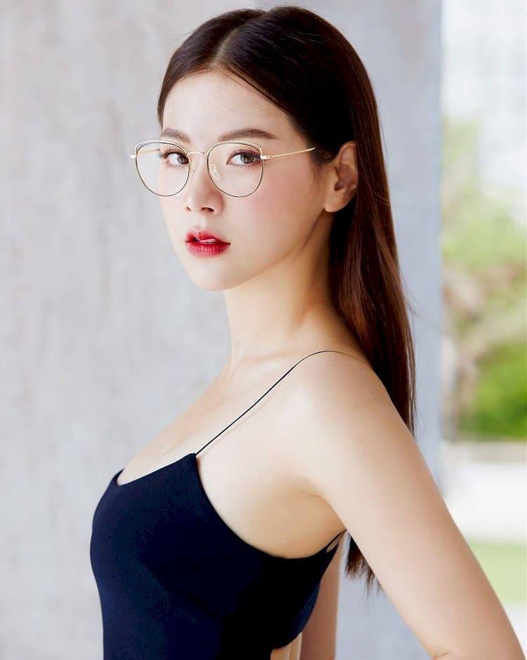 ใบเฟิร์น พิมพ์ชนก