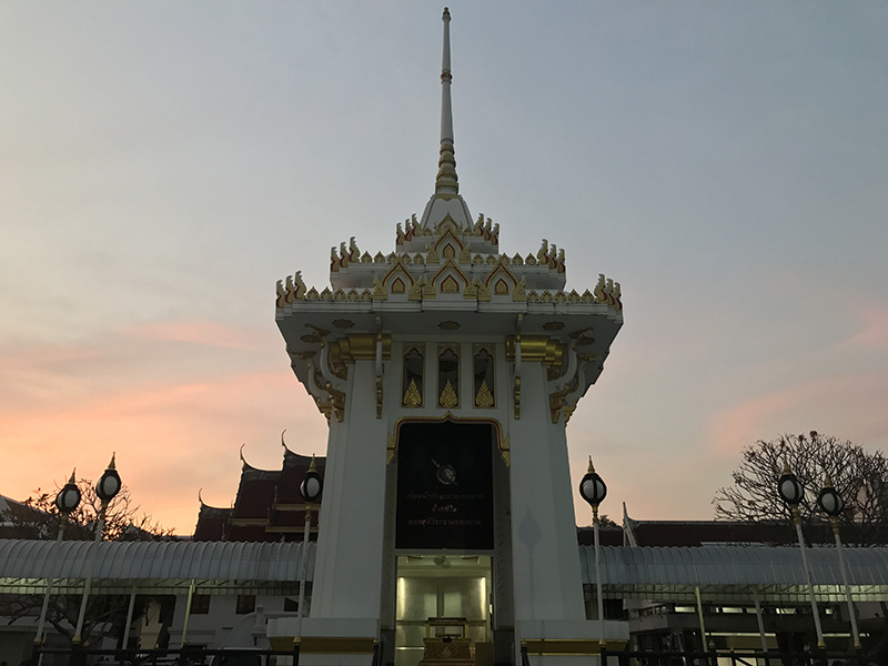 วัดคนนิยมจัดงานฌาปนกิจ วัดตรีทศเทพวรวิหาร