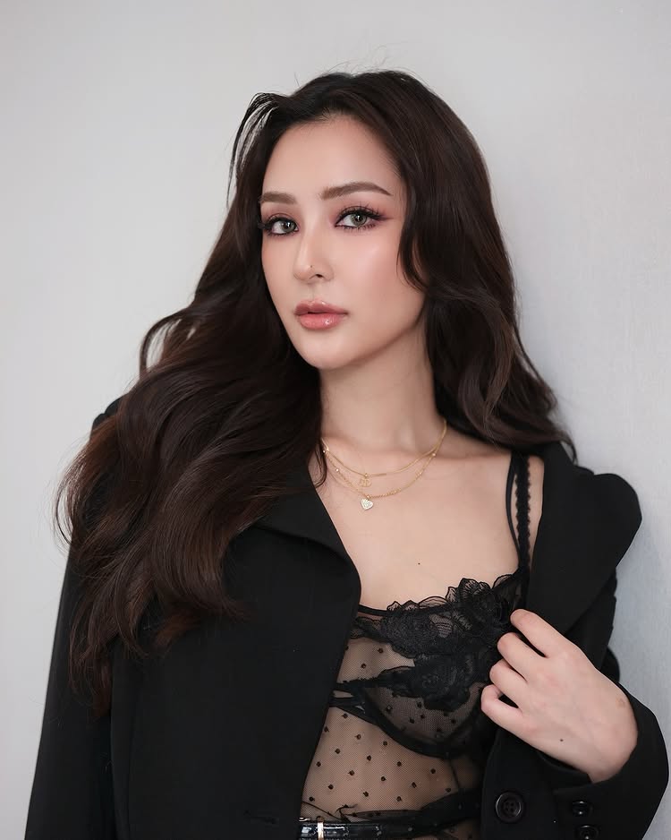 ชิปปี้ ศิรินทร์ วาบหวิวเขย่าไอจี กับแฟชั่นชุดชั้นในซีทรูสีดำ