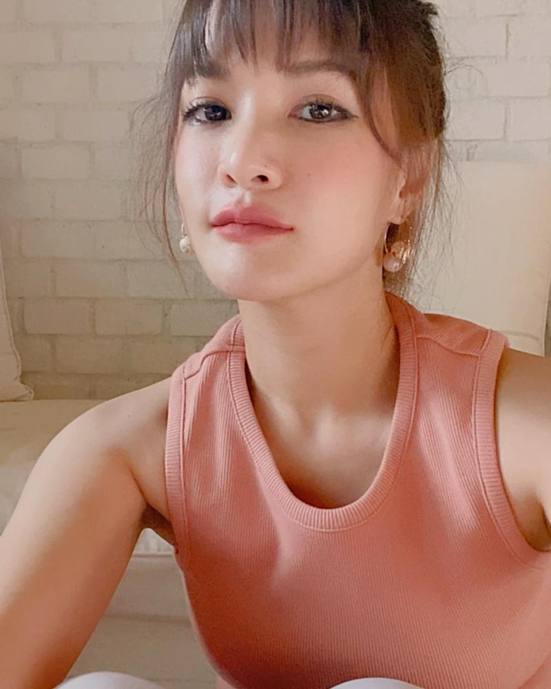 แพรว คณิตกุล