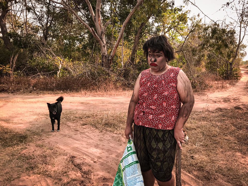 ครูแต่งผีบ้า