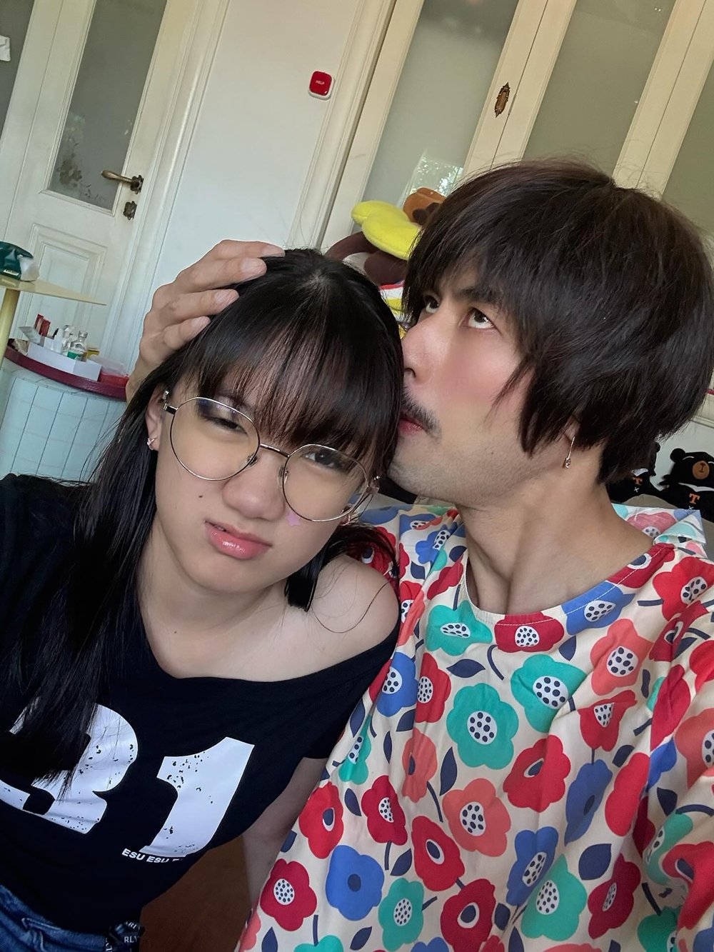 วันแม่ของน้องปีใหม่ บอย ปกรณ์ สวมบทแม่แบบสุดเป๊ะ