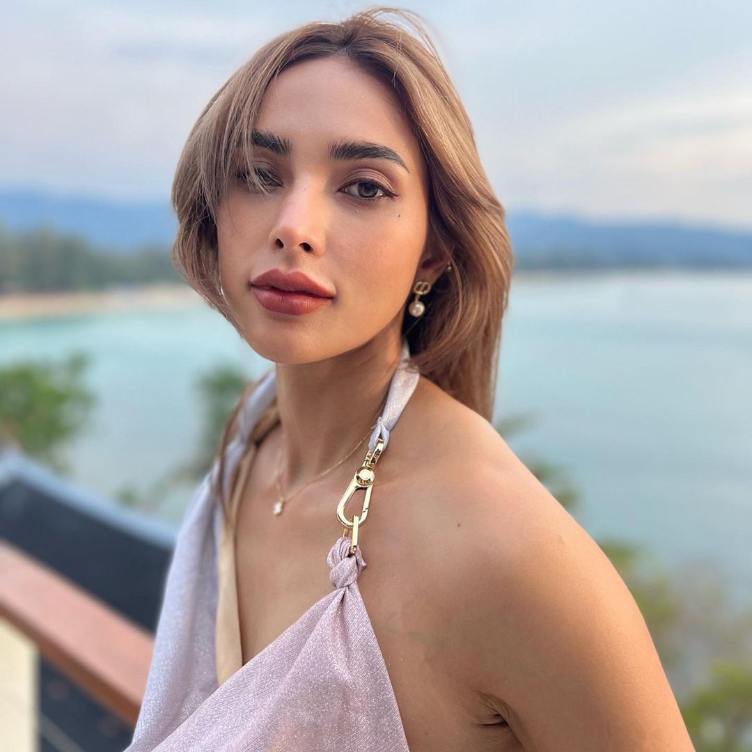 อุ้ม ลักขณา