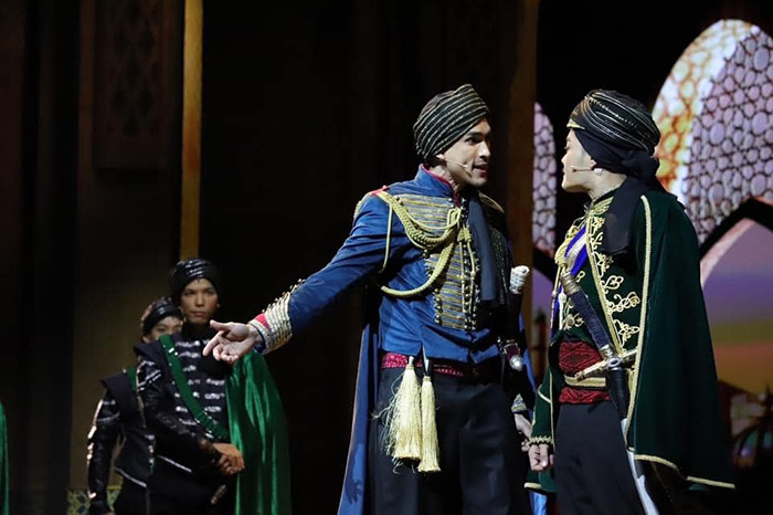 ณเดชน์ คูกิมิยะ