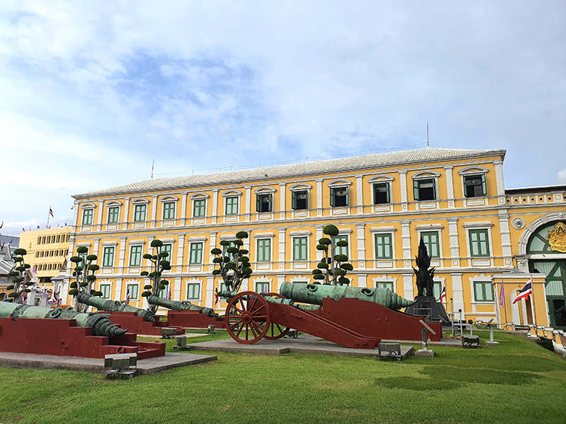 ไหว้พระ  