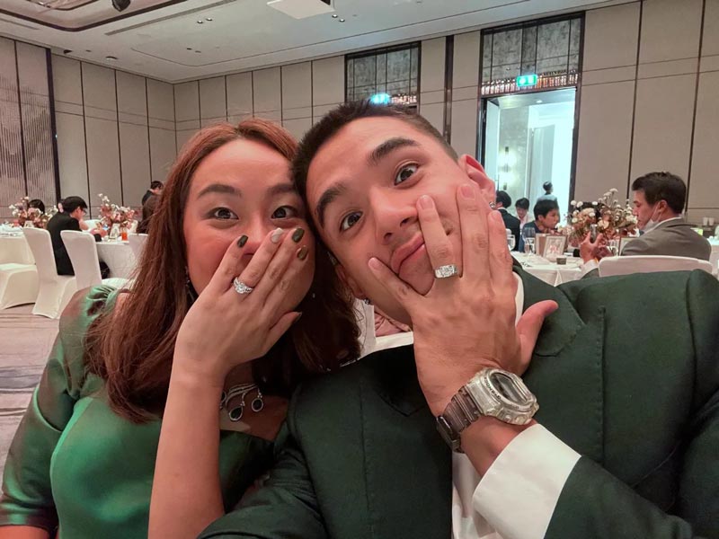 นิว เมษา