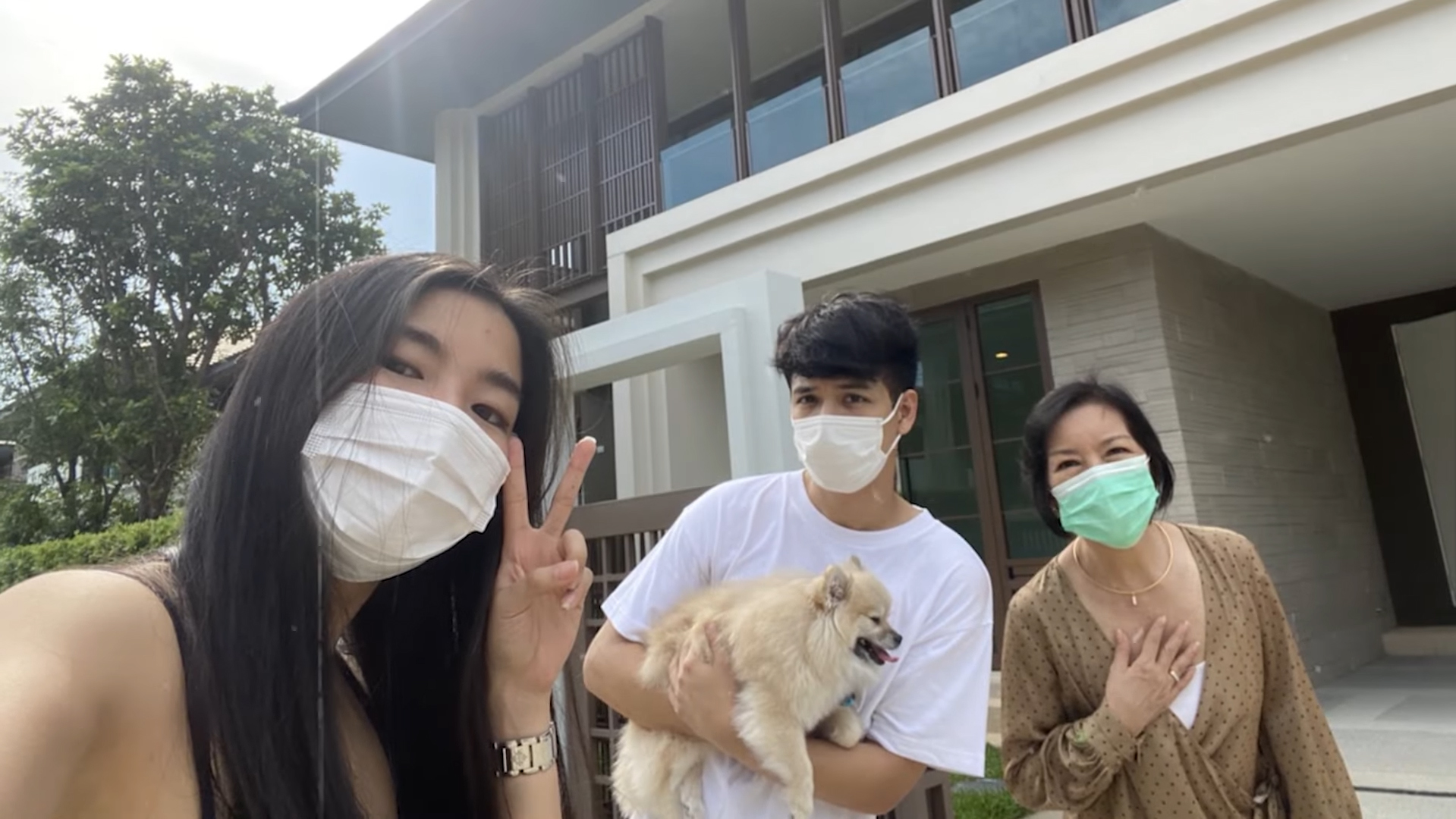 ก้อย อรัชพร 