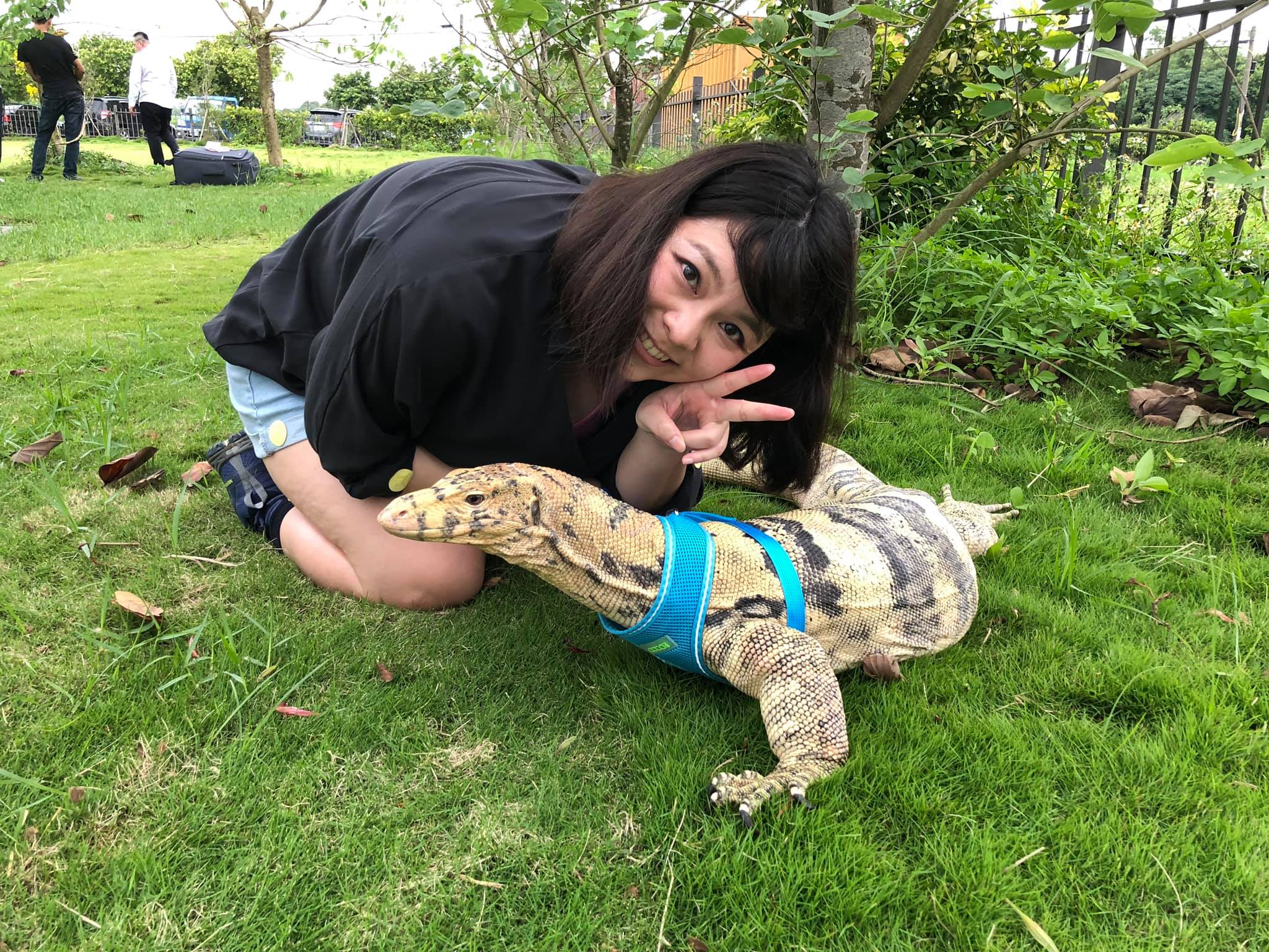 คาเฟ่ตัวเงินตัวทอง