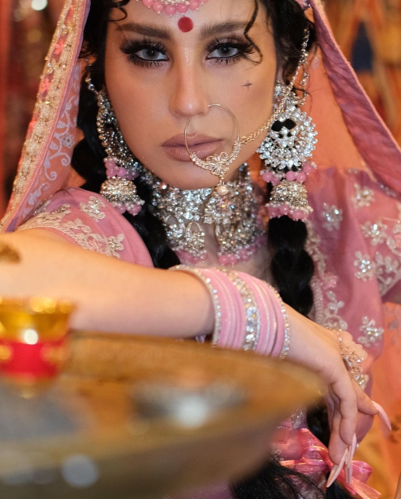 ขวัญ อุษามณี