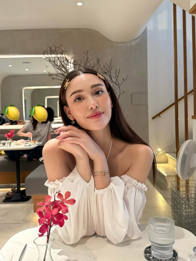 แจ็คกี้ ชาเคอลีน