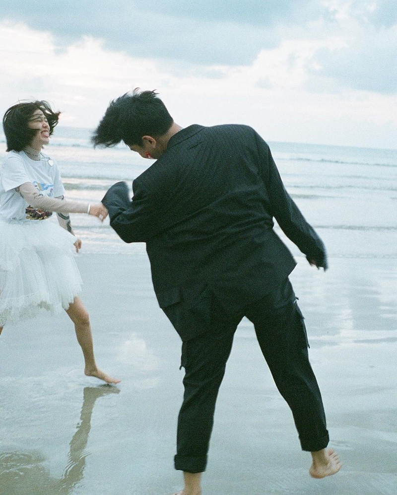 โทนี่ รากแก่น - แก้ว จริญญา 