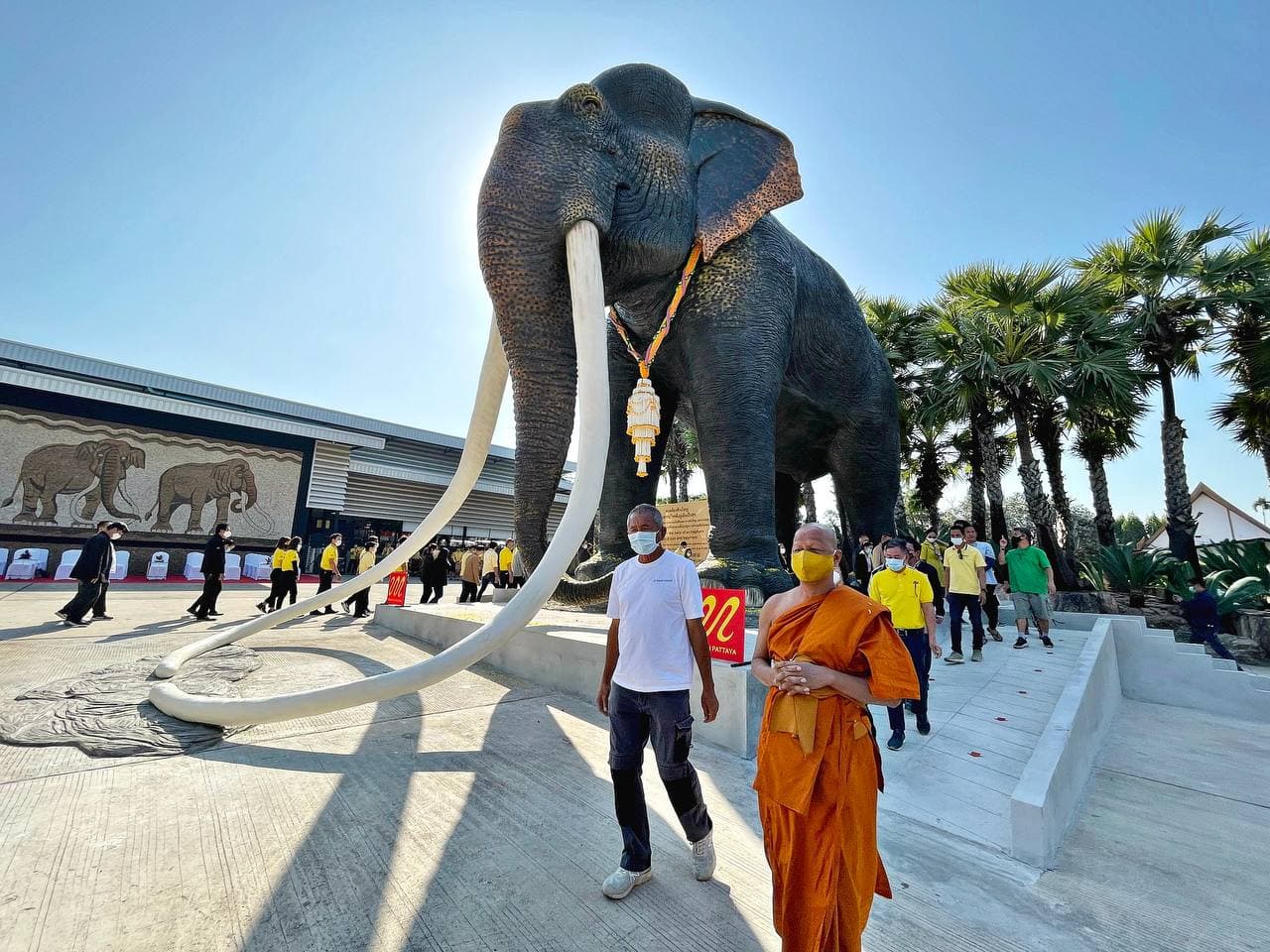 สวนนงนุช พัทยา เปิดตัวรูปปั้น พญาคชสาร