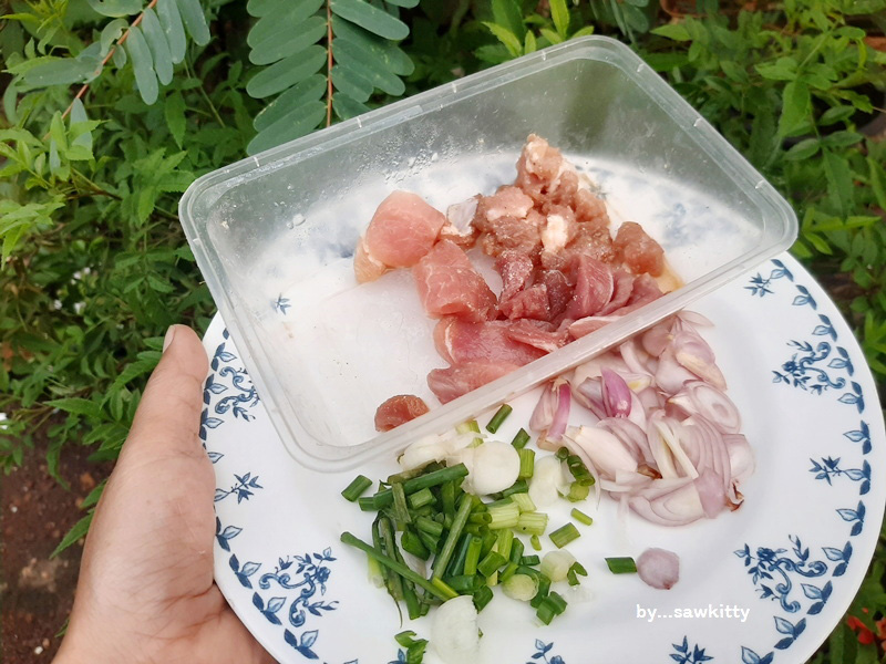 2 เมนูเส้น มาม่าผัดไก่ใส่ซอสเทอริยากิและหมี่เหลืองผัดกุ้ง อาหารจานเดียว สูตรอาหาร