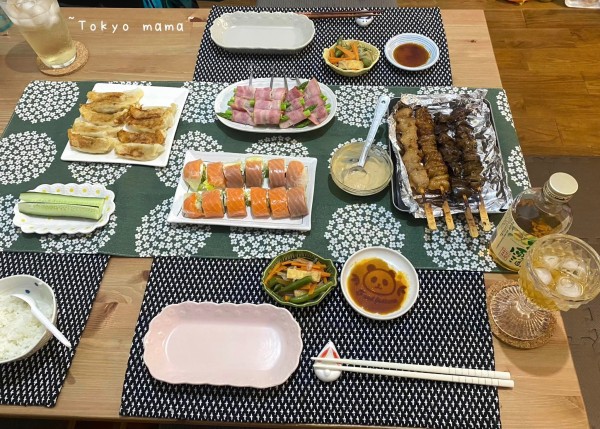 แซลมอนโรล
