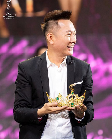 ประวัติ ณวัฒน์ อิสรไกรศีล พิธีกรฝีปากกล้าและเจ้าของเวทีนางงามดัง