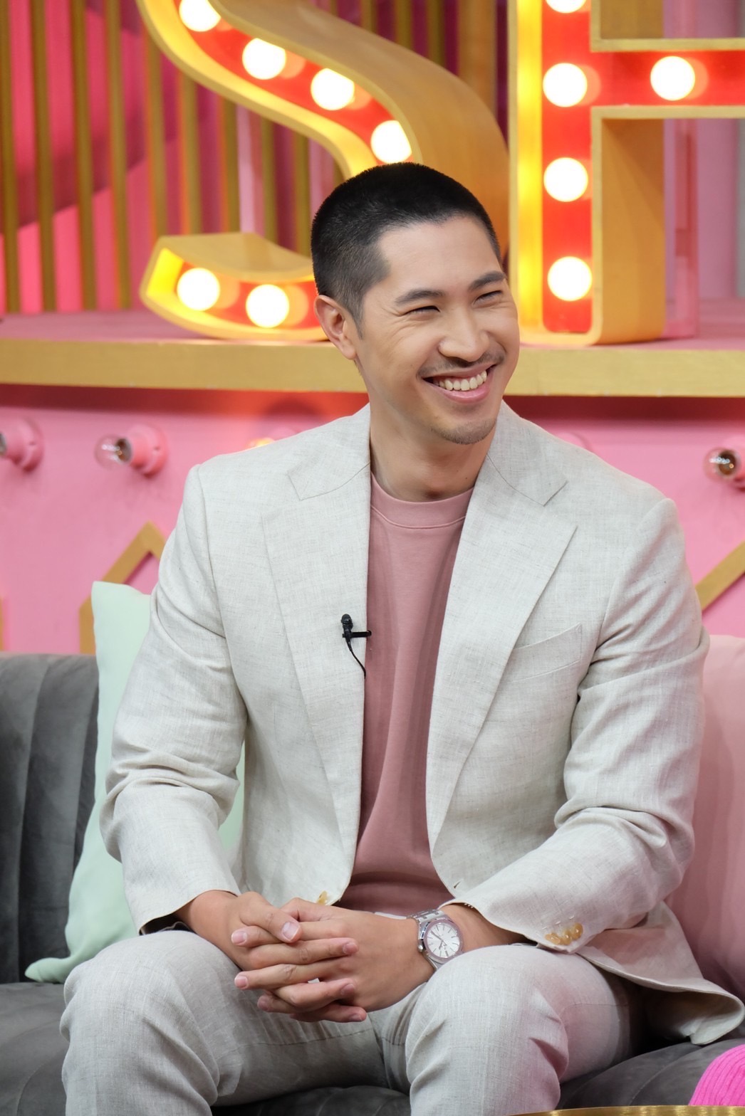 เชียร์ ไฮโซบิ๊ก