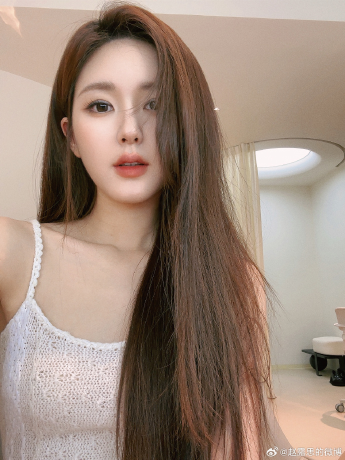 จ้าวลู่ซือ zhao lusi