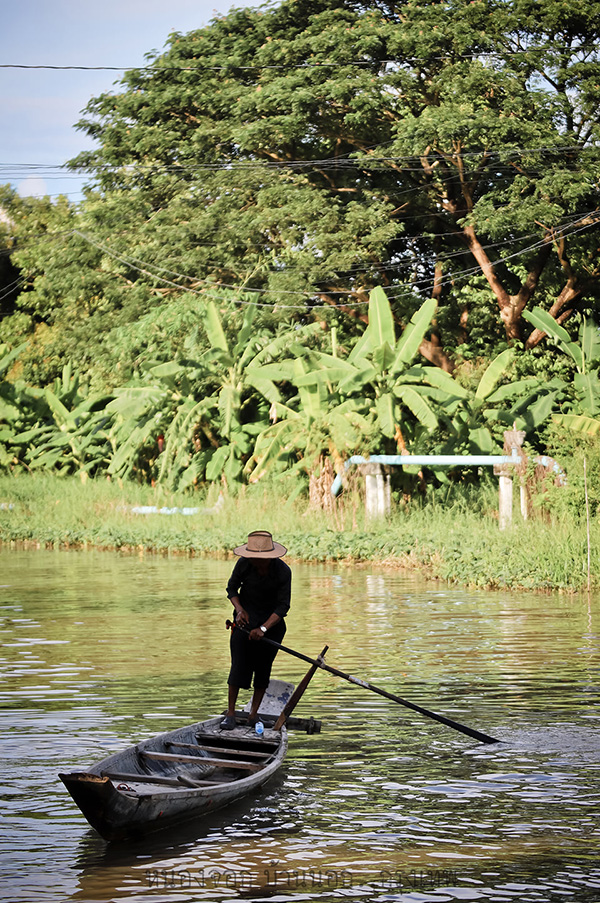 ตลาดน้ำพรประภา กรุงเทพ