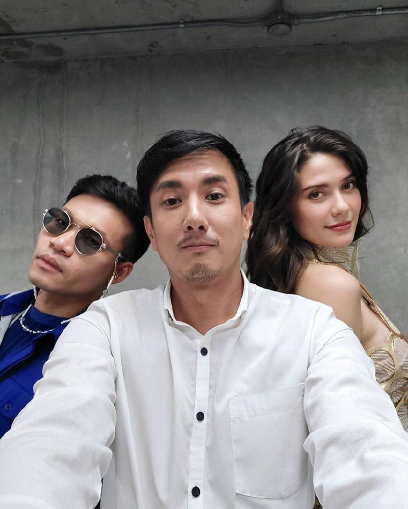 มารีญา พูลเลิศลาภ  วรรณสิงห์ ประเสริฐกุล